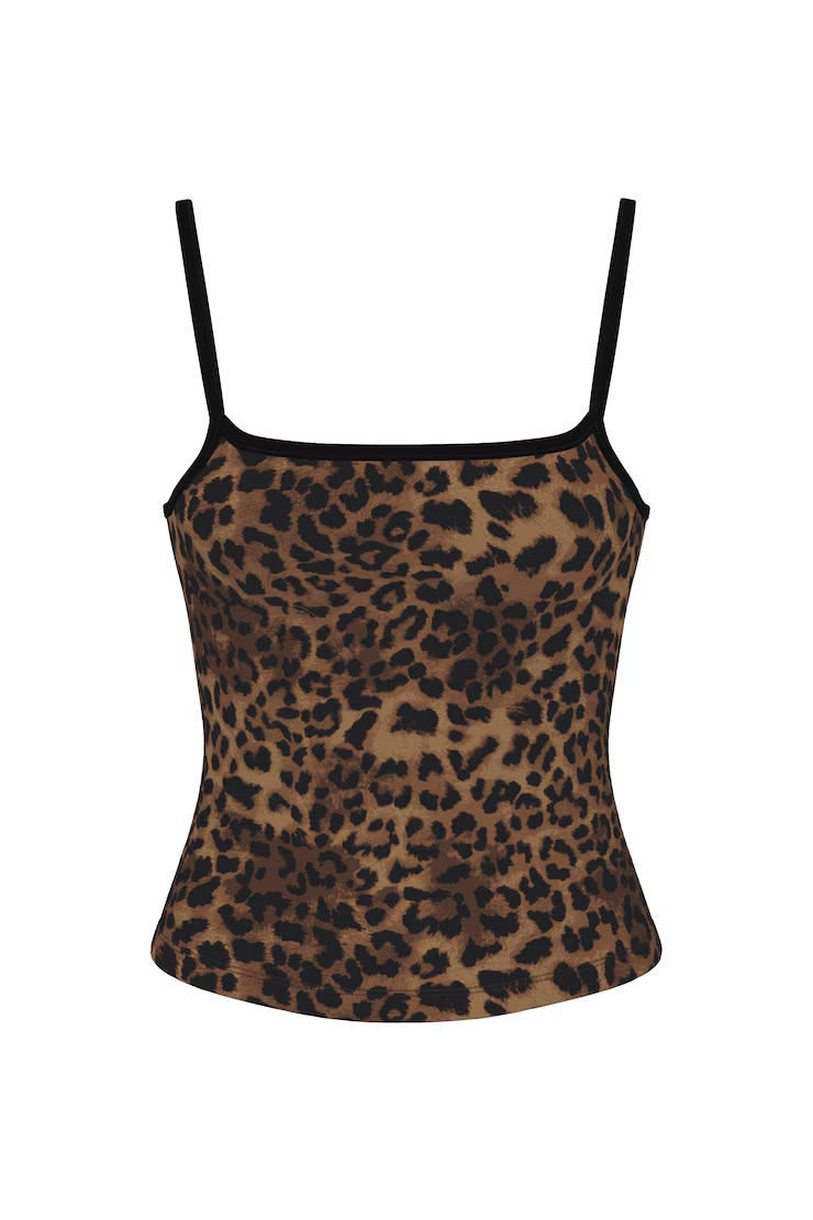Sleek Scoop Cami Top - Image 2