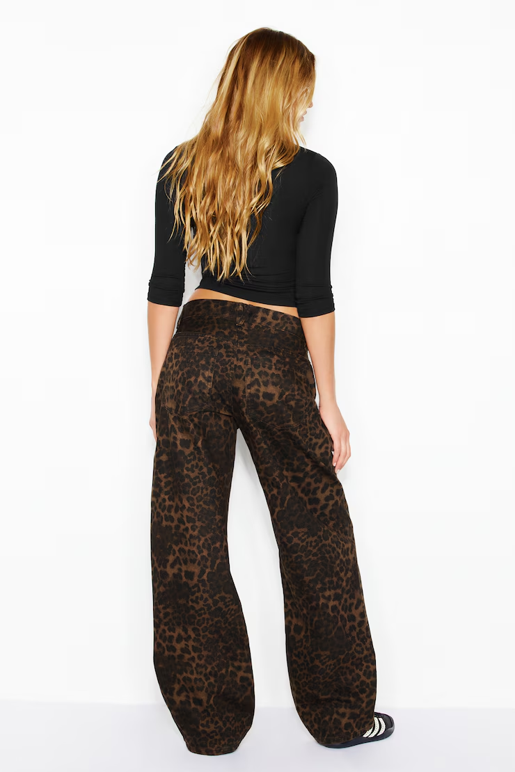Low Rise Baggy Jeans - Image 6